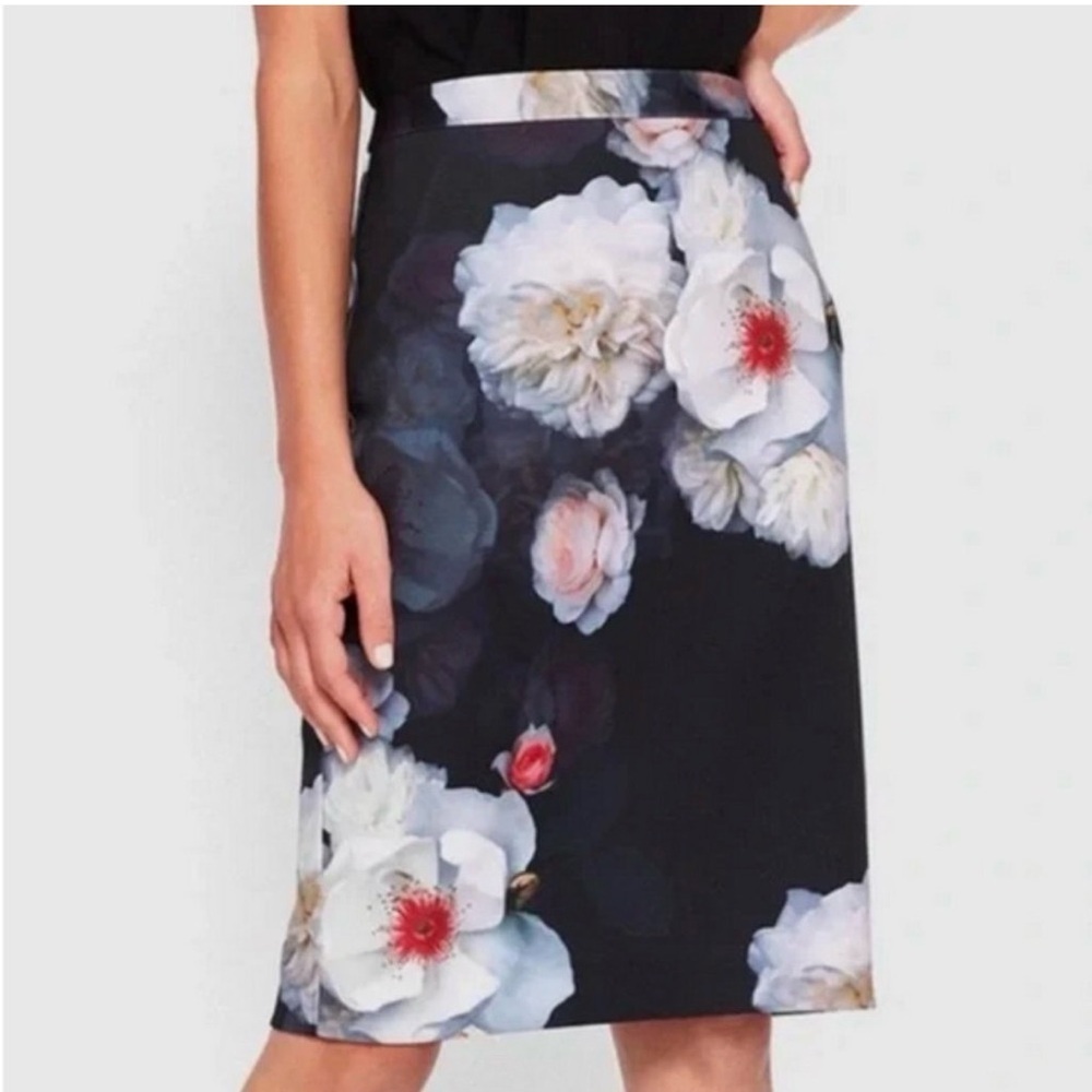 Ted Baker London Black Floral Pencil Skirt Garden Print Midi Skirt Size 1
